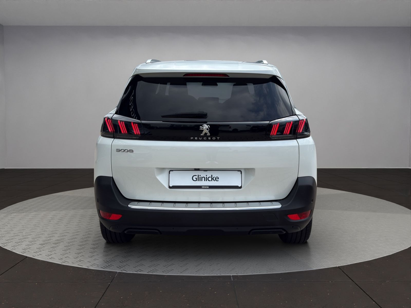 Peugeot 5008 Allure Pack PureTech 130 — photo 4