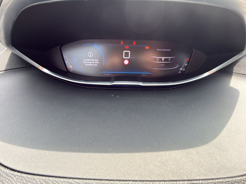 Peugeot 5008 Allure Pack PureTech 130 — photo 11