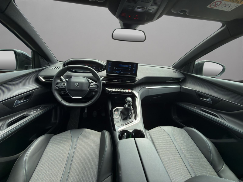 Peugeot 5008 Allure Pack PureTech 130 — photo 13