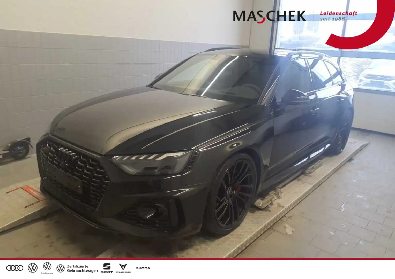 Audi RS4 Avant Black Pano B&O RS-AGA V-Max Matrix B&O Schwarz - 1