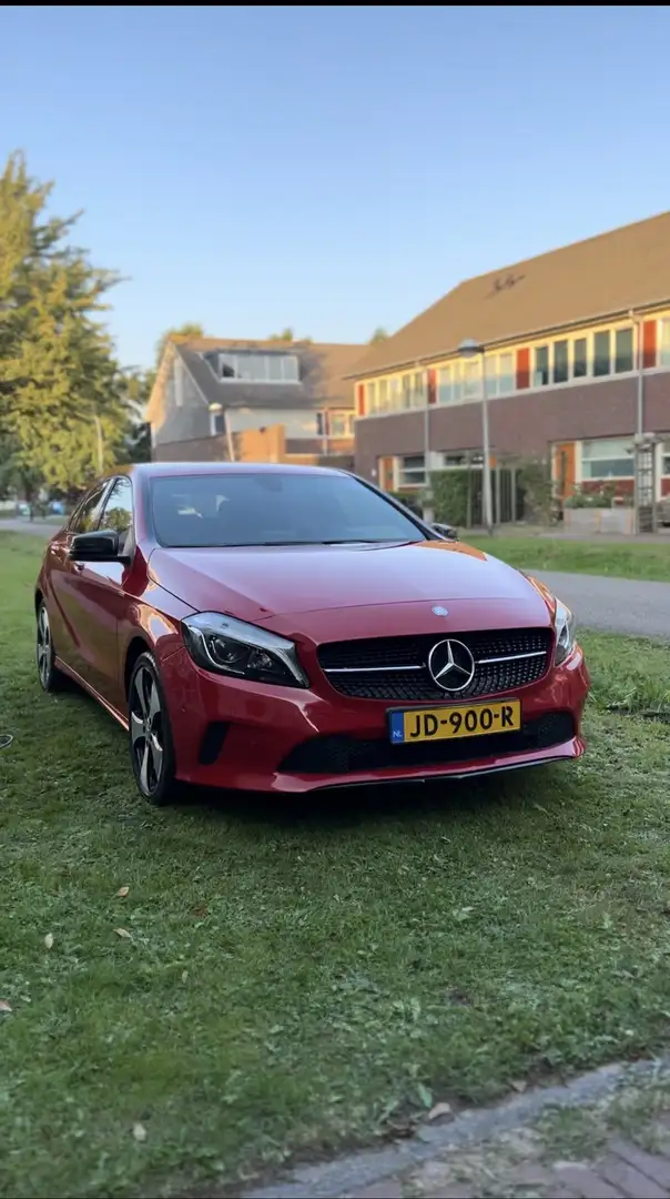 Mercedes-Benz A 160 Red - 1