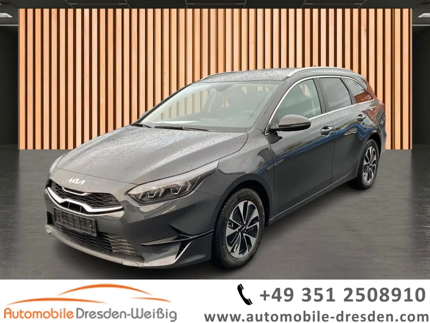 Kia Ceed / cee'd 1.5 T-GDI DCT Top*Kamera*LED Šedá - 1