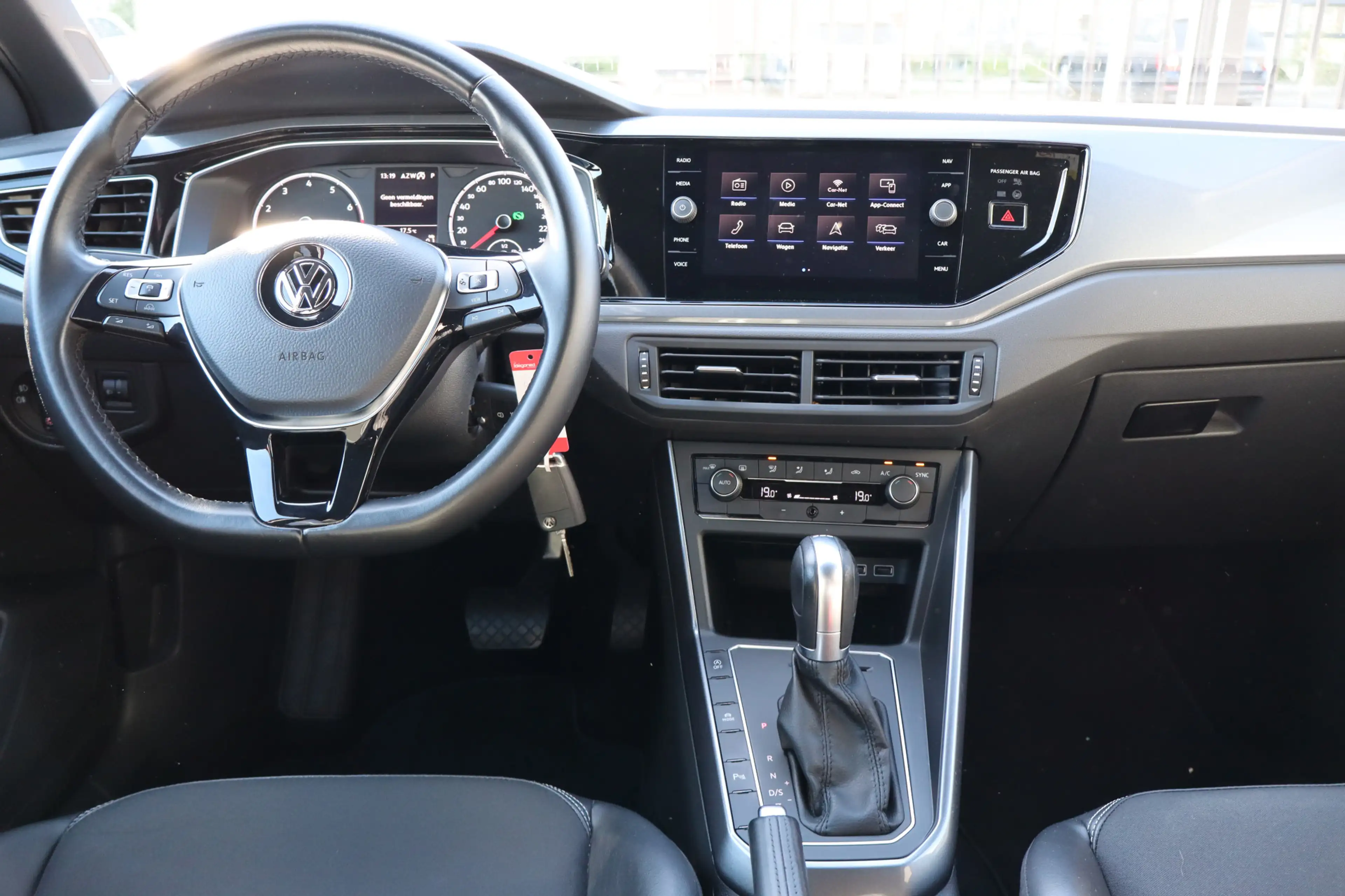 Volkswagen Polo 1.0 TSI Highline Automaat/Nederlandse auto/Apple c — photo 13