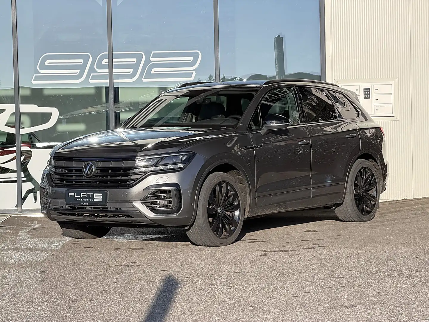 Volkswagen Touareg 3.0 V6 TSI eHybrid R-Line "Nur Händler!" Silber - 1
