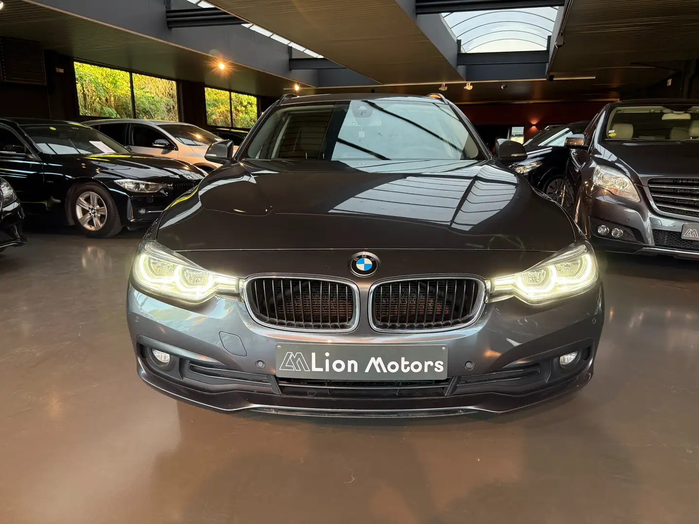 BMW 318 d Aut.*Headup*Led*Navi*Verwarm*Driving As.*Euro6 Gris - 2