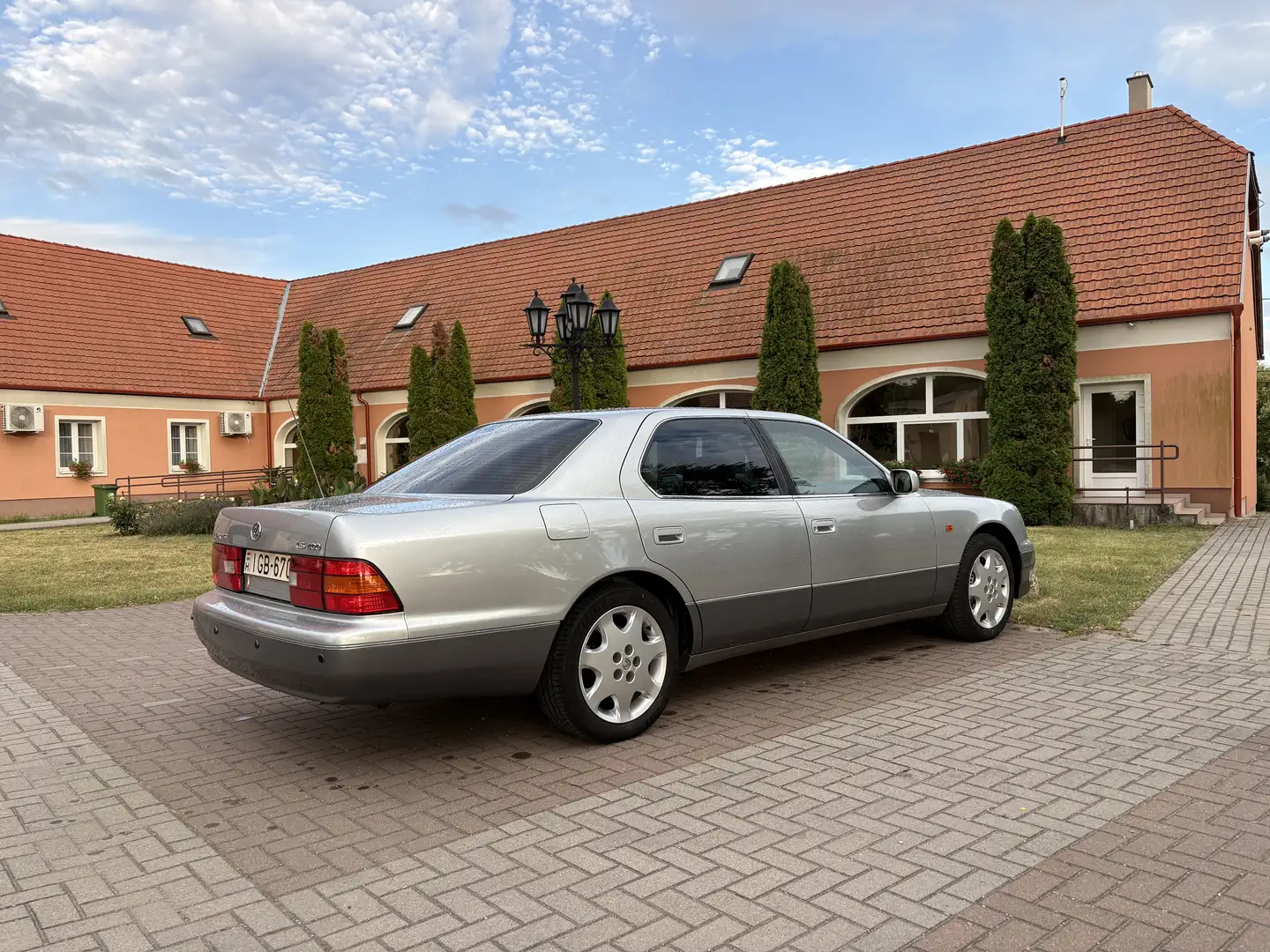 Lexus LS 400 Ucf20 Facelift - 2