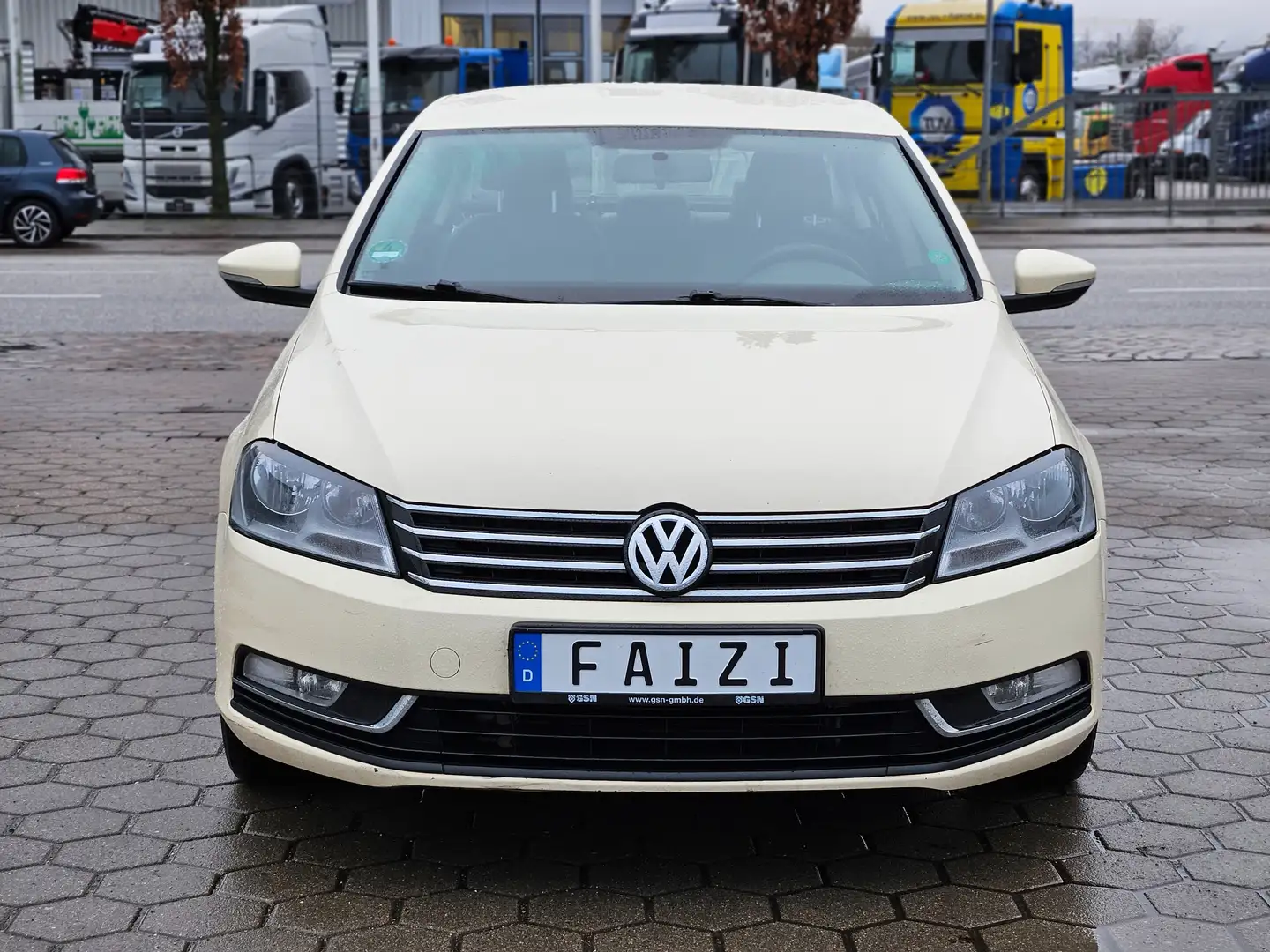 Volkswagen Passat 1.6 TDI Gang-Schaltung Motor und Getriebe TOP Beżowy - 2