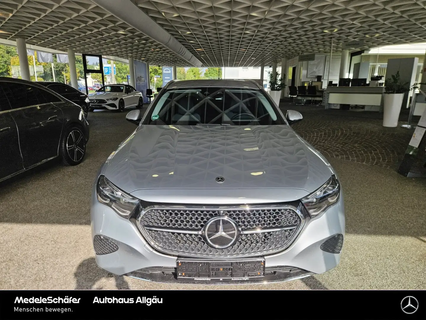 Mercedes-Benz E 300 E 300 T de 4M Avantgarde Distronic AHK 360 NP87 Silber - 2