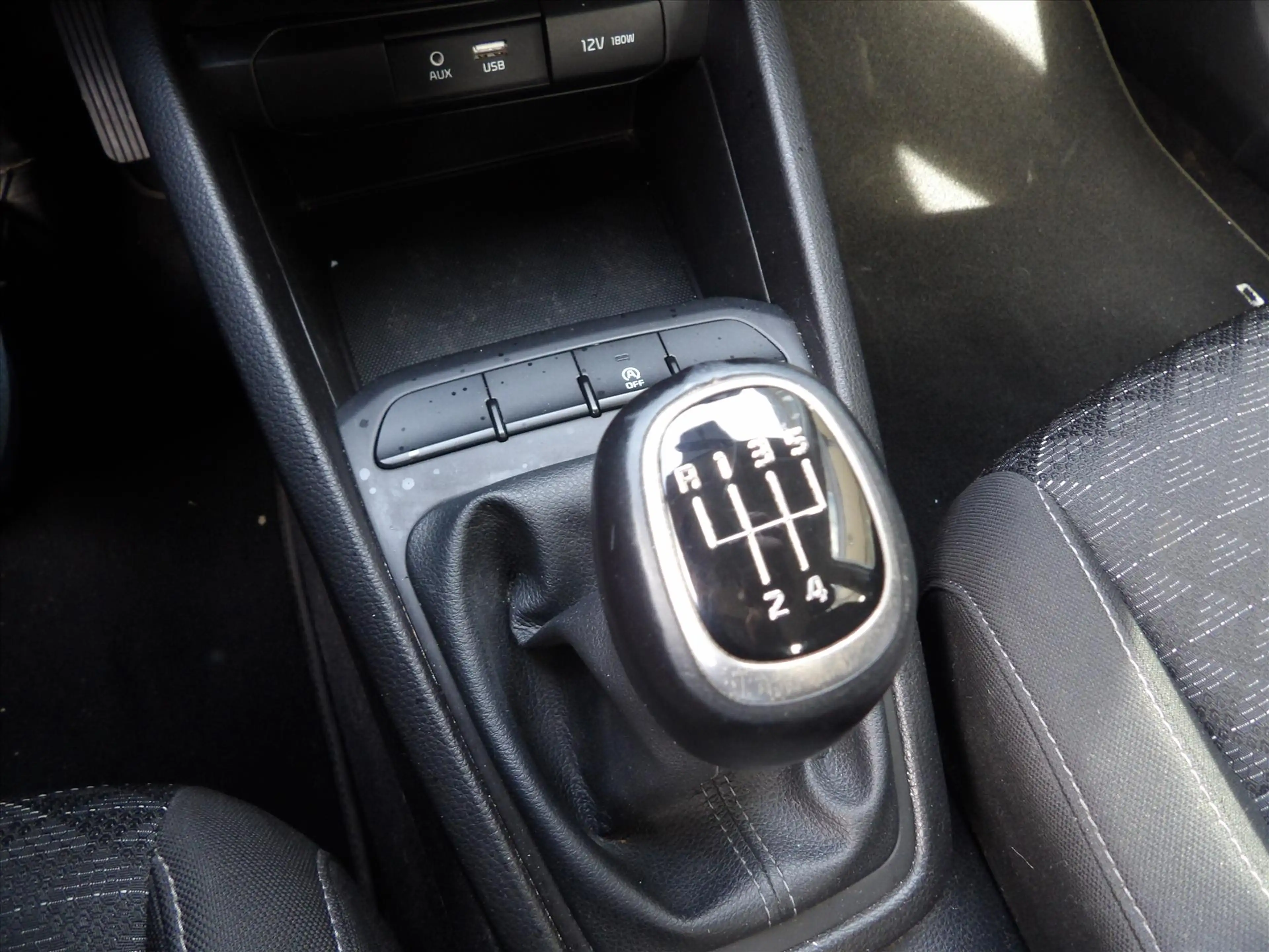 Kia Rio 1.0 Turbo ComfortPlusLine Navigator Org. Ned. — photo 29