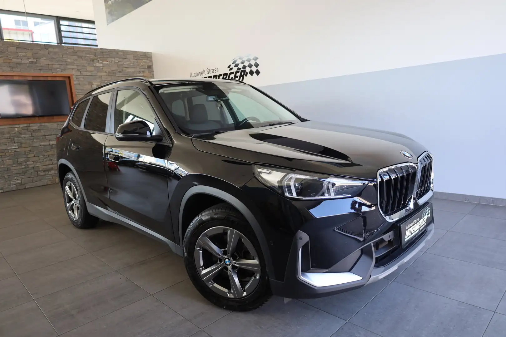 BMW X1 xDrive20d 48V Head-Up DAB LED RFK Komfortzg. Schwarz - 1