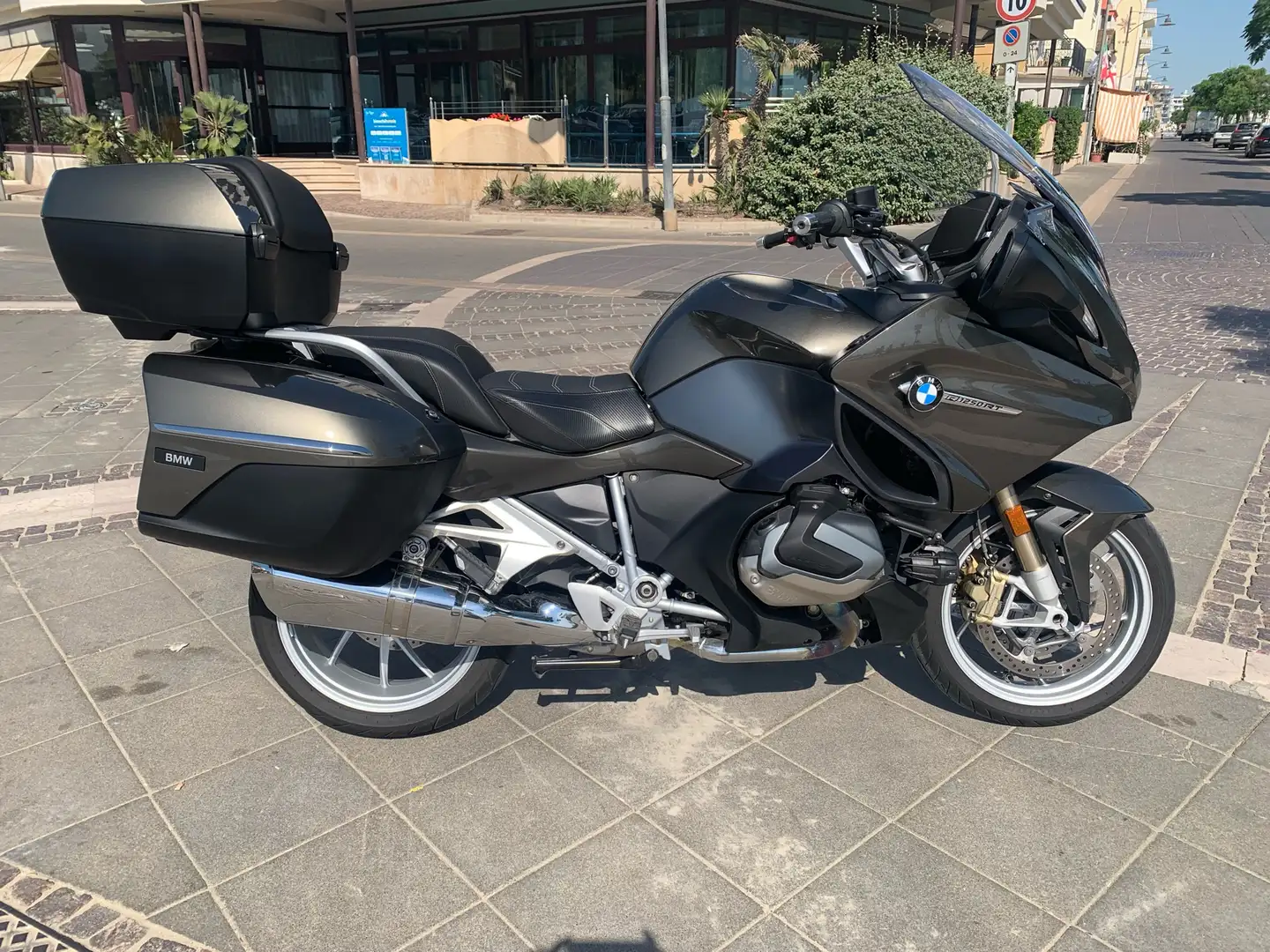 BMW R 1250 RT ELEGANCE - RADIO - ULTIMO PREZZO € 17.900 Braun - 2