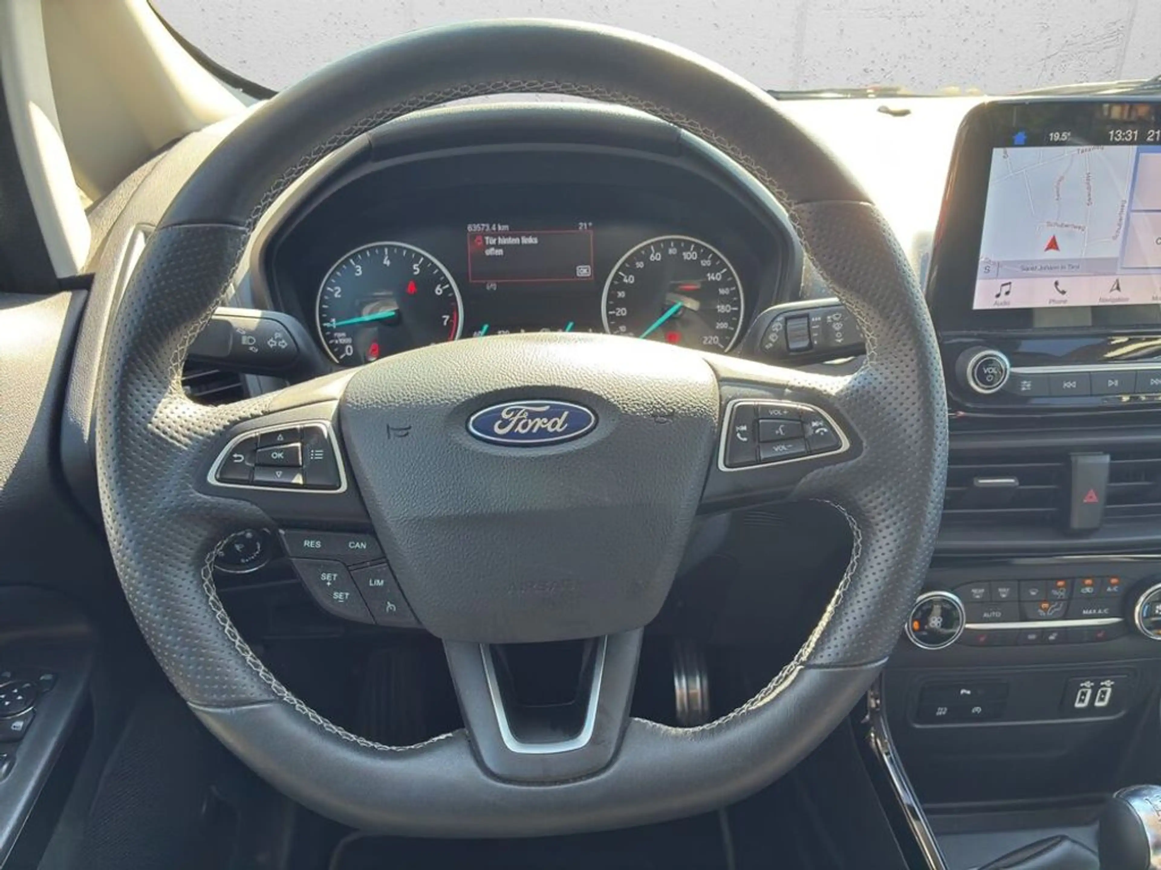 Ford EcoSport ST-Line — photo 10