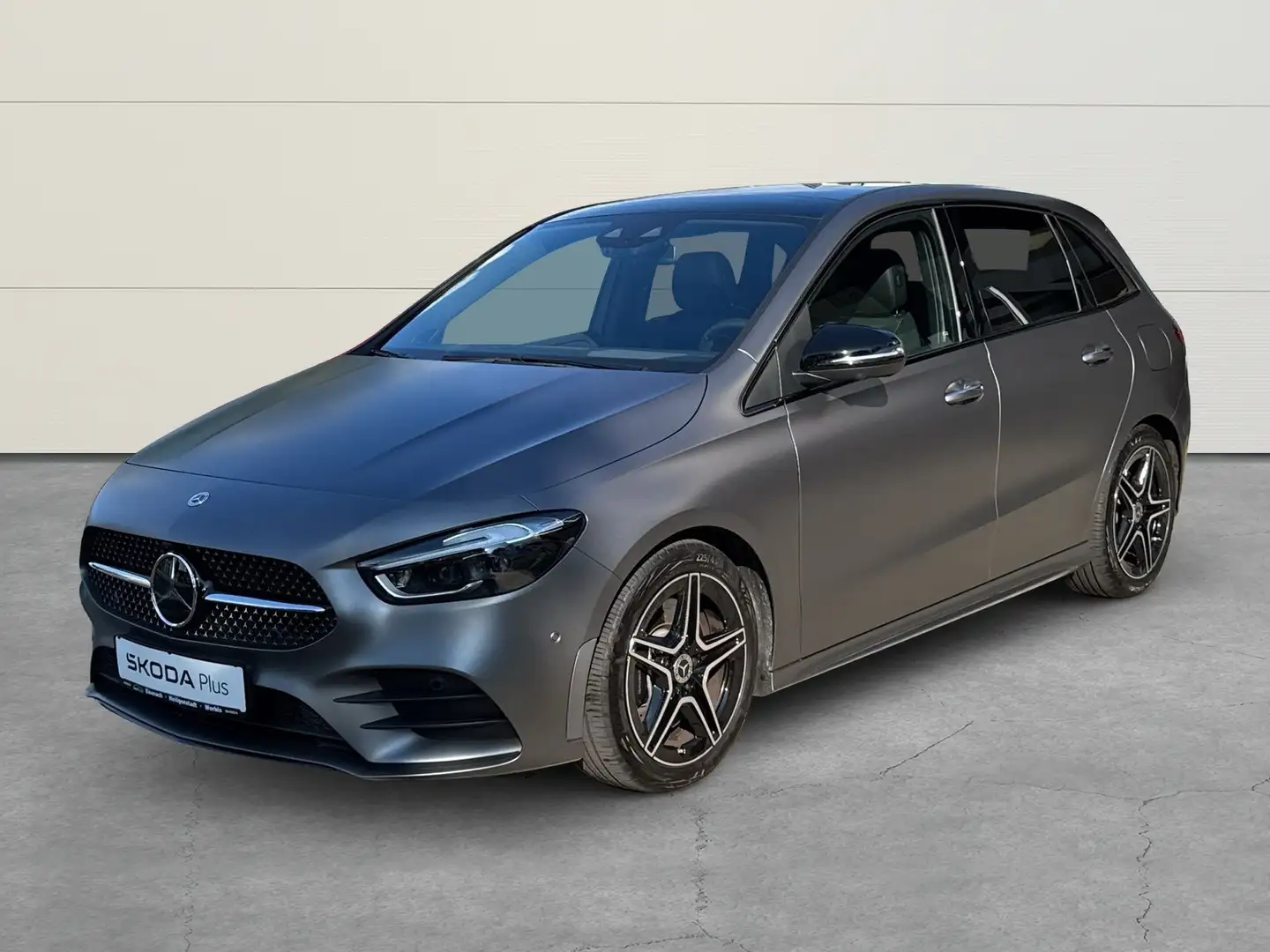 Mercedes-Benz B 250 4Matic AMG Line 8-Gang DCT+PANO+18"WKR Grau - 2
