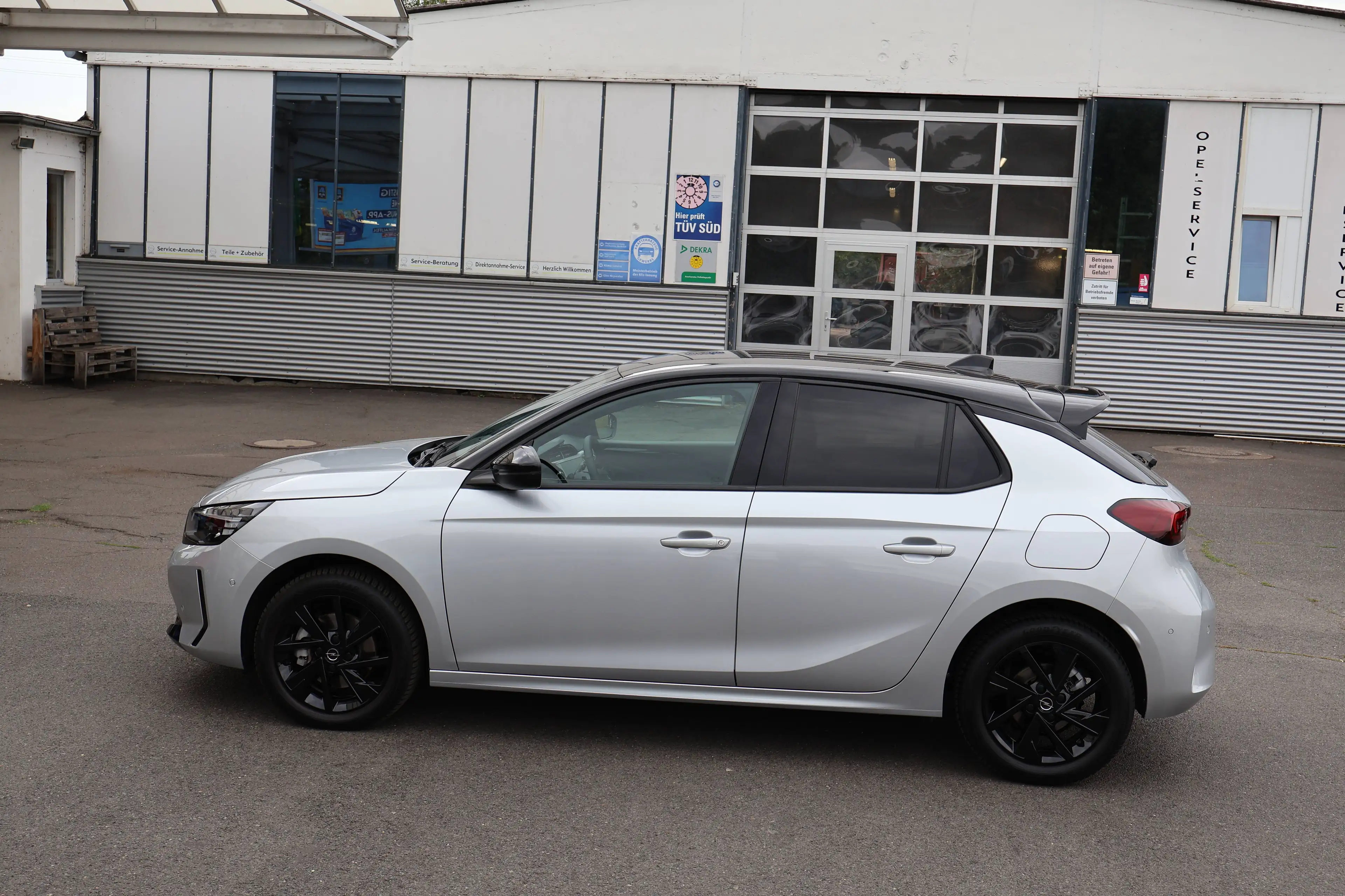 Opel Corsa 1.2 Turbo AT8 GS+ACC+Matrix-LED+ — photo 2