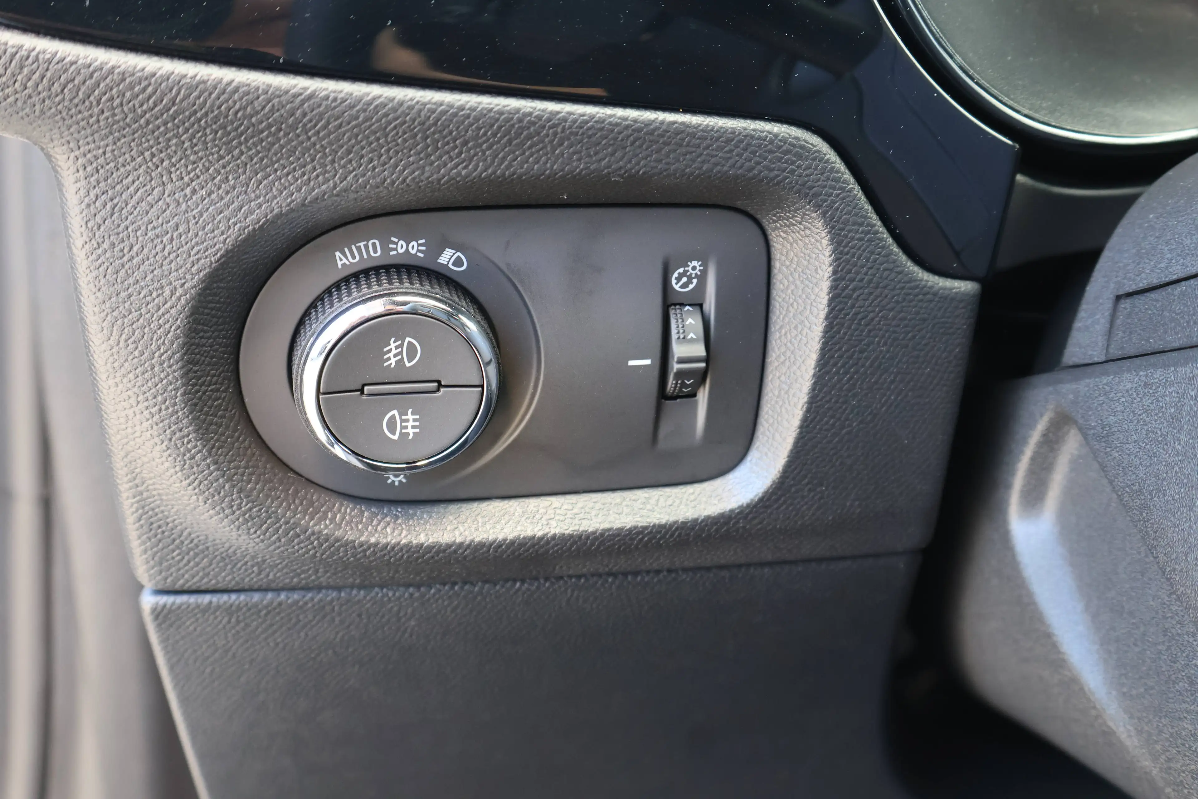 Opel Corsa 1.2 Turbo AT8 GS+ACC+Matrix-LED+ — photo 14