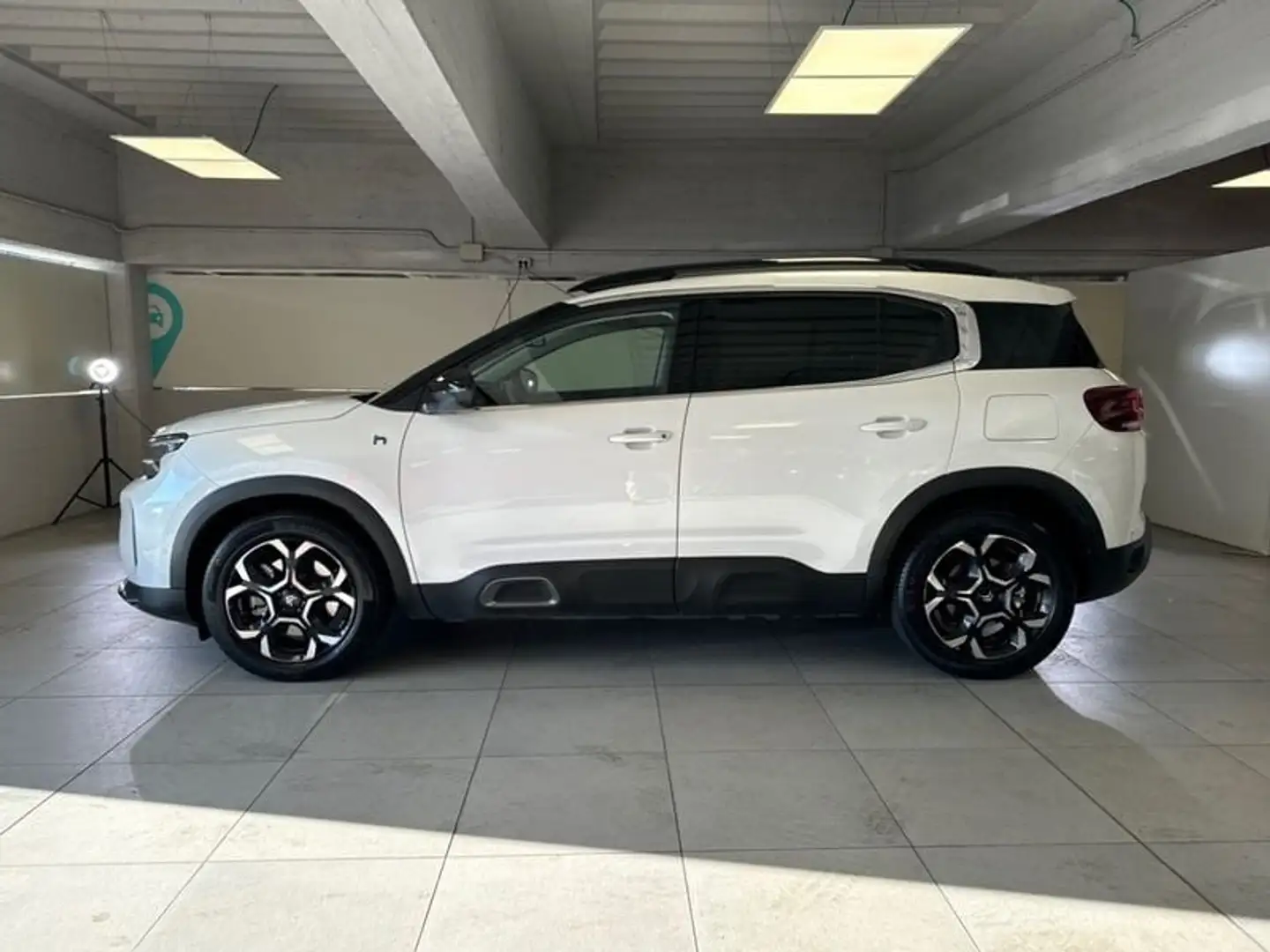 Citroen C5 Aircross Hybrid 225 E-EAT8 Shine Bianco - 2