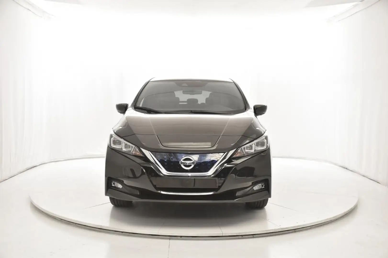 Nissan Leaf N-Connecta 40kWh 150cv - ECOBONUS CON ROTTAMAZIONE Nero - 2