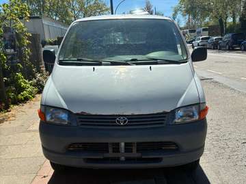 Toyota Hiace Long 2001
