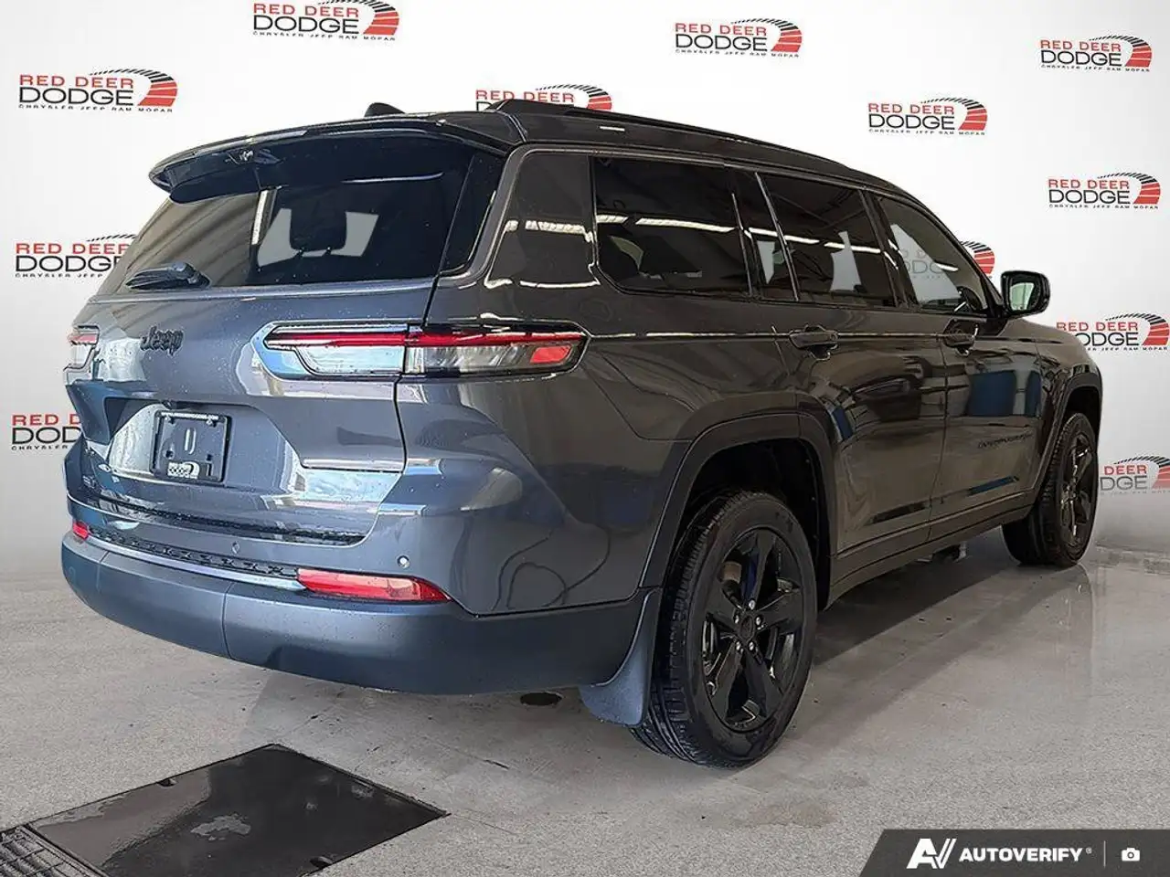 Jeep Grand Cherokee photo Jeep Grand Cherokee