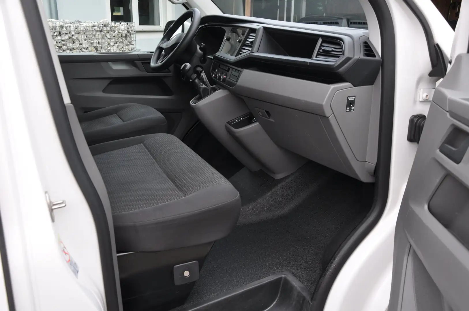 Volkswagen T6 Transporter LR 2,0 TDI 20Zoll Tiefer Navi AHK Weiß - 2