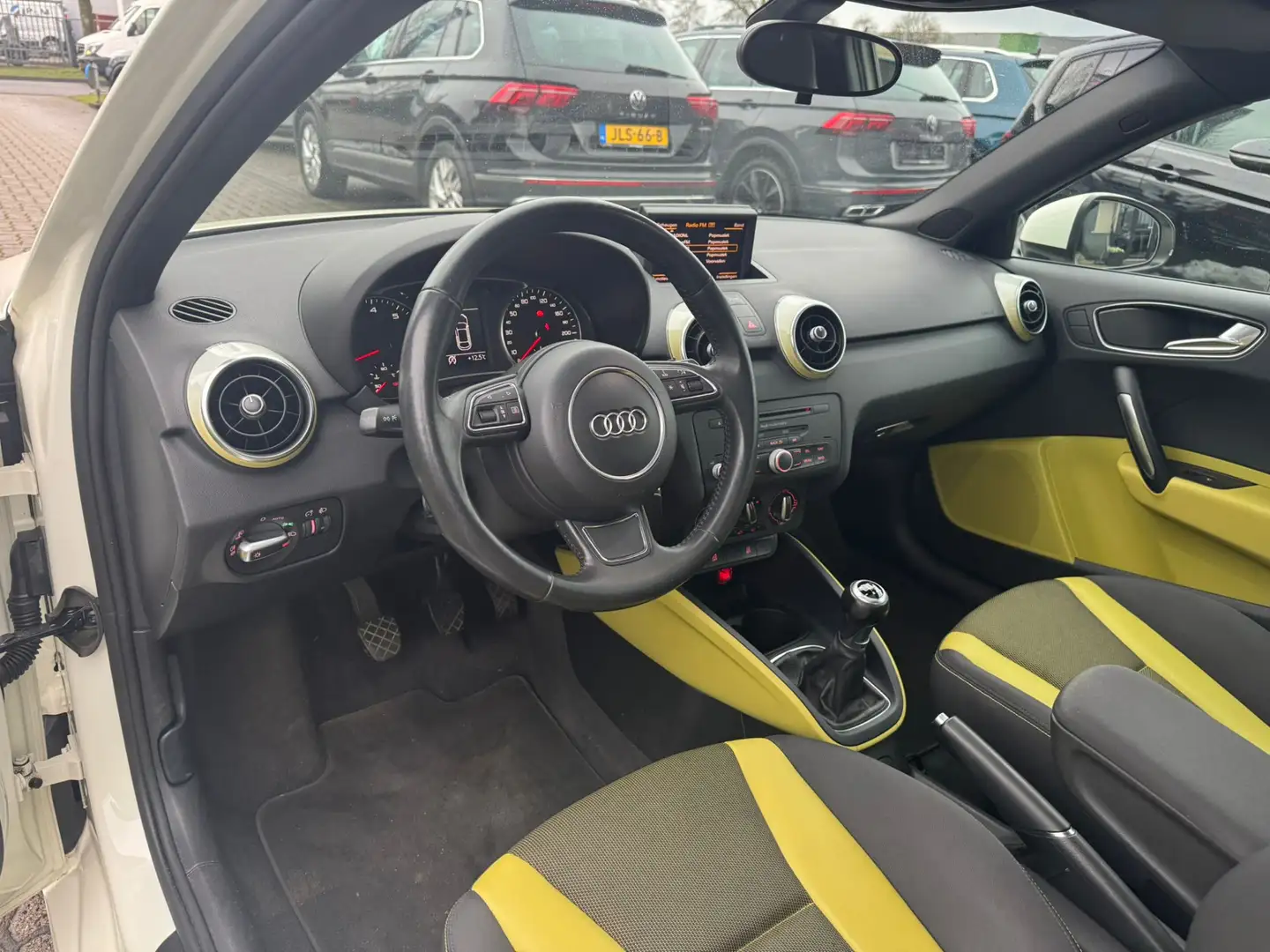 Audi A1 1.4 TFSI Ambition panoramadak, navi, airco Weiß - 2