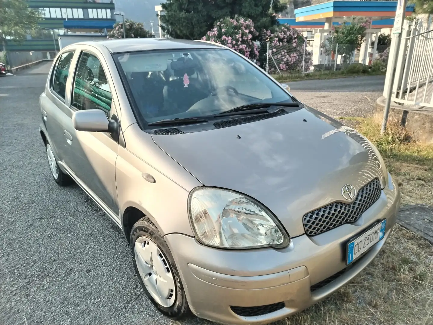 Toyota Yaris 5p 1.0 - 1