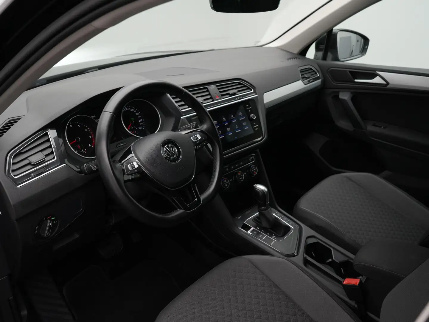 Volkswagen Tiguan 1.5 TSI 150 pk DSG ACT Comfortline | Trekhaak | Na Zwart - 2