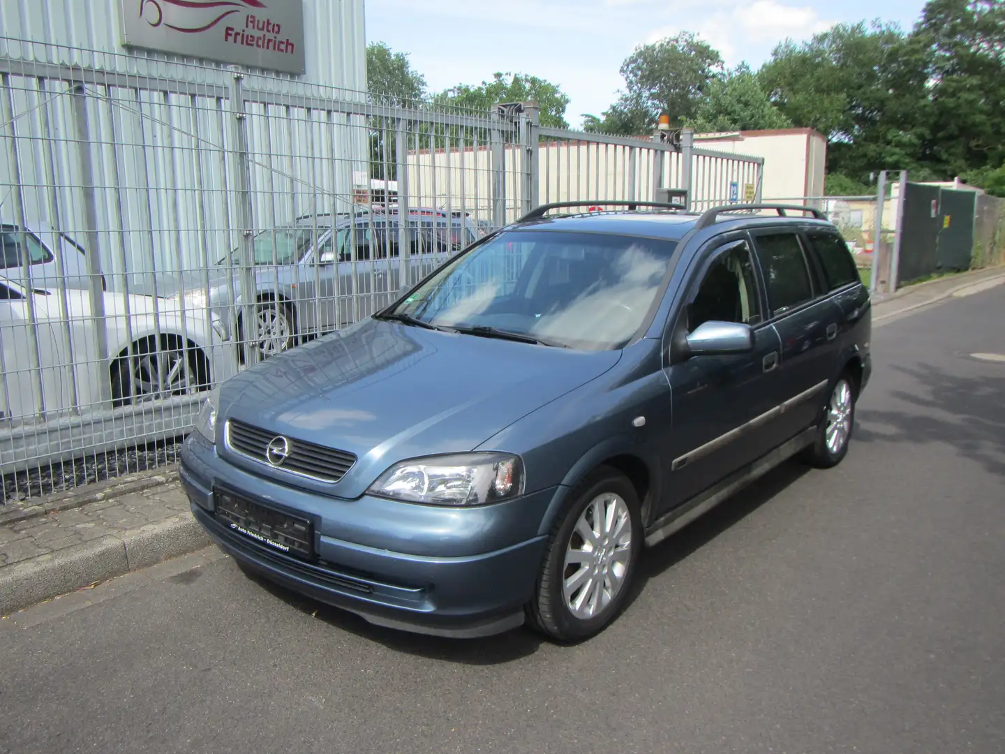 Opel Astra 1.8 Caravan Elegance Blue - 2