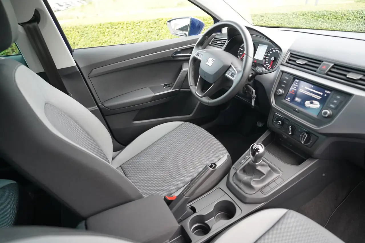 SEAT Ibiza 1.0i MPI Full Link Cruise AppleAndroid DAB tuner Alu velgen Privacy Parkeersensoren Frontassist GPS, миниатюра 30