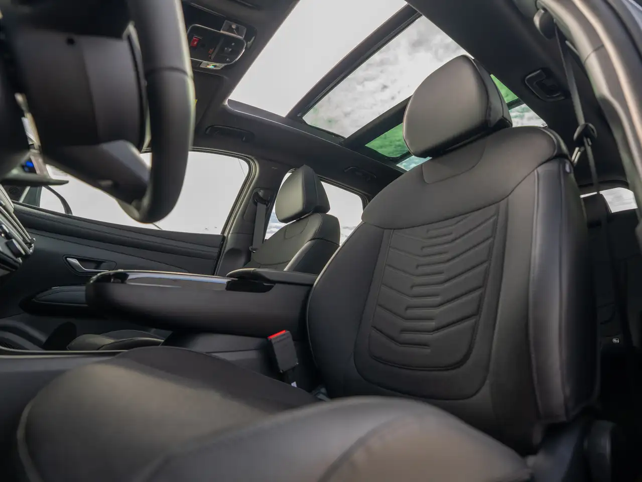 Hyundai TUCSON 1.6 T-GDi BLACK EDITION/PANO/CAMERA/KEYLESS/ZETELVERWARMING/LED/5 JAAR FABRIEKSGARANTIE, миниатюра 14