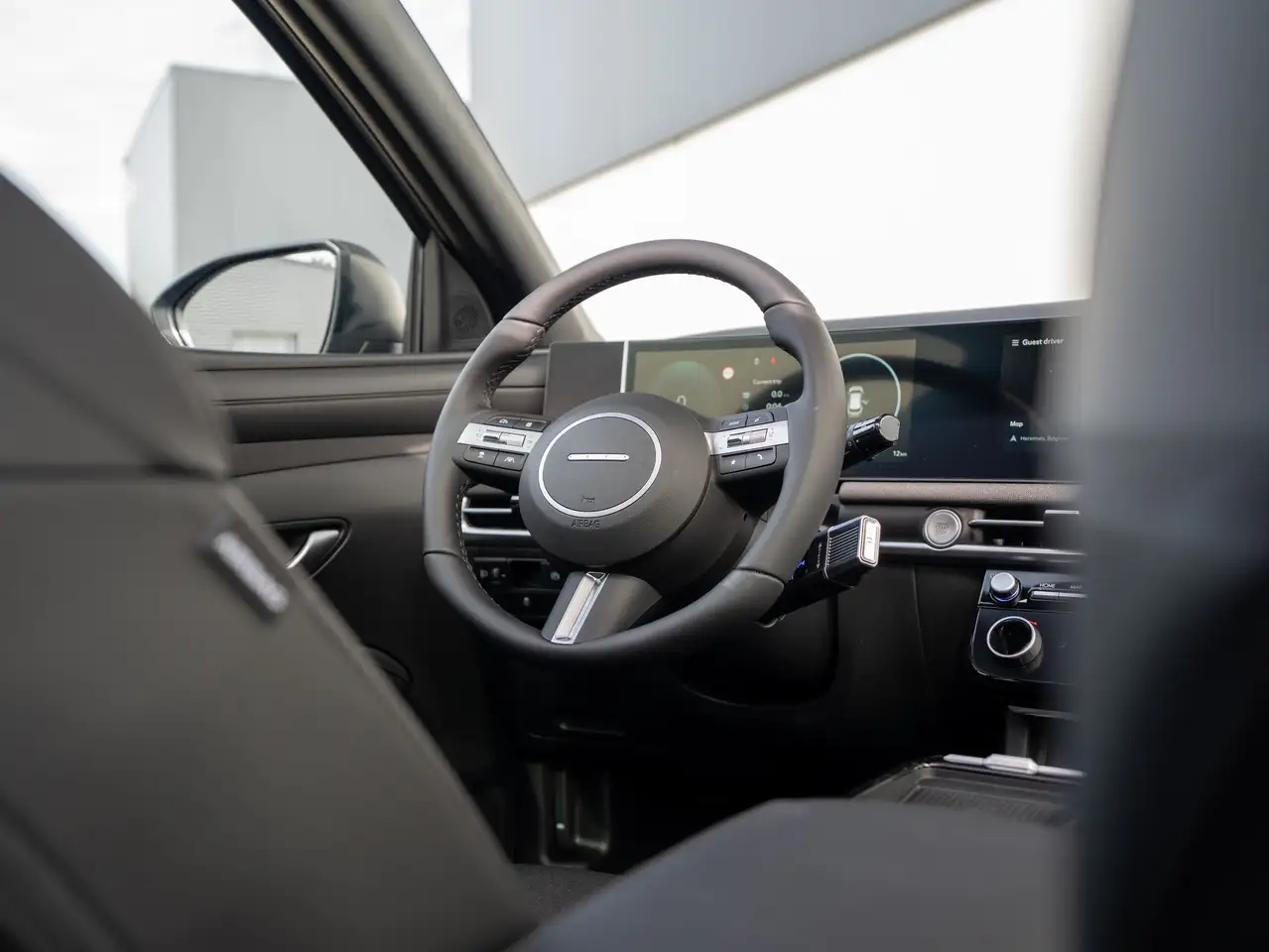 Hyundai TUCSON 1.6 T-GDi BLACK EDITION/PANO/CAMERA/KEYLESS/ZETELVERWARMING/LED/5 JAAR FABRIEKSGARANTIE, миниатюра 25