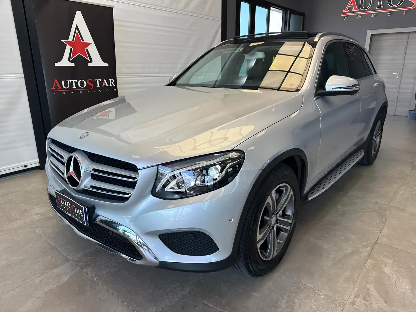 Mercedes-Benz GLC 220 GLC 220 d Executive 4matic auto Grijs - 1