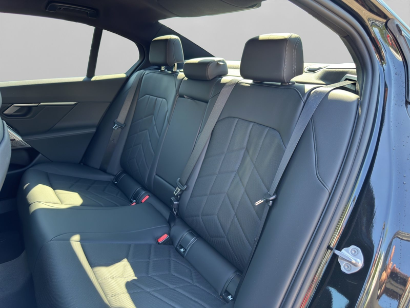BMW 540 d xDrive Limousine M Sportpaket Head-Up DAB — photo 9