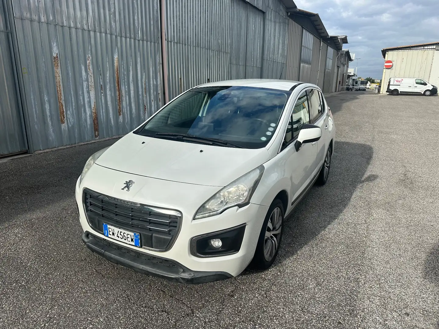 Peugeot 3008 3008 1.6 e-HDi 115CV ETG6 Stop&Start Active Blanc - 1