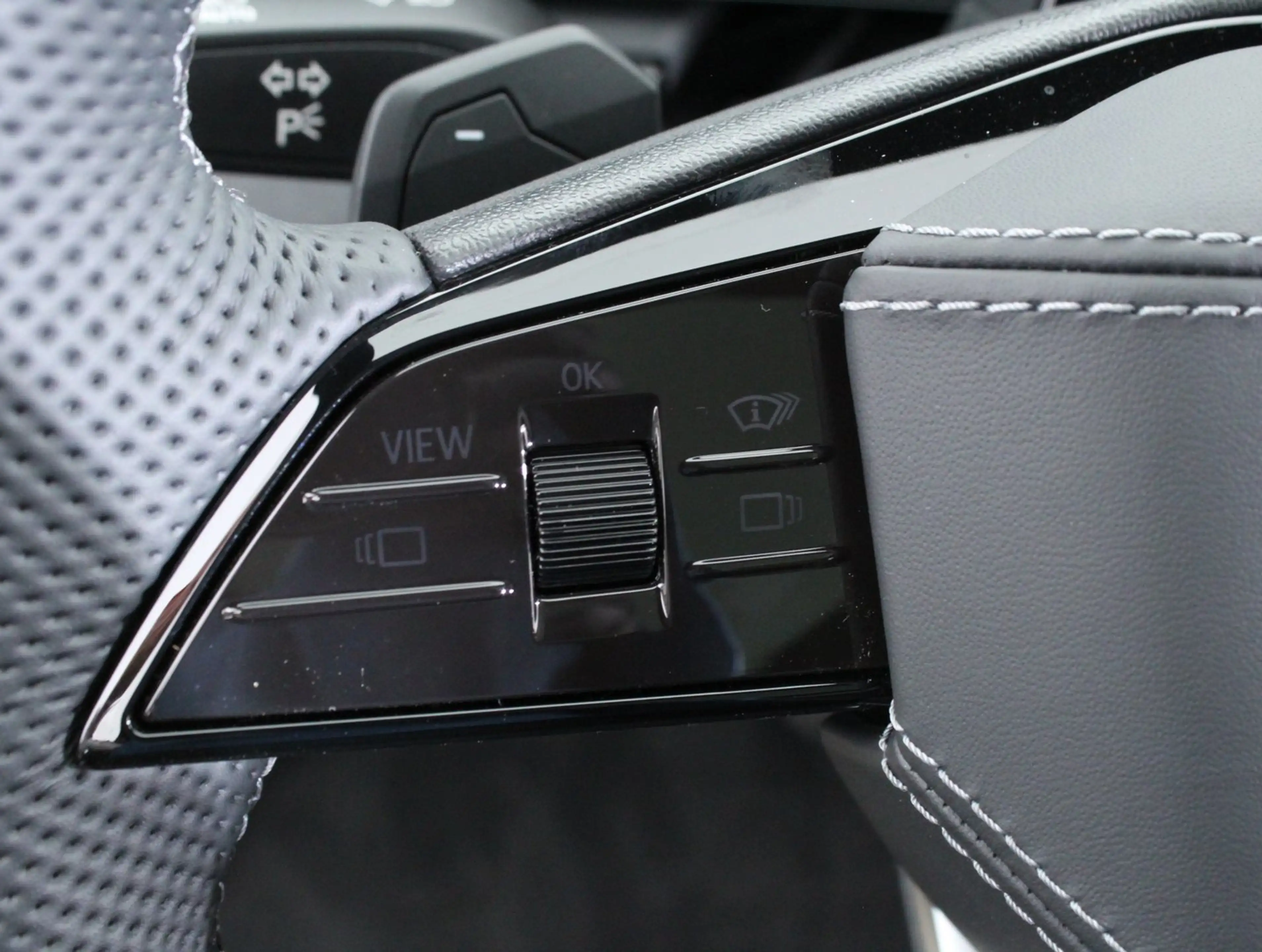 Audi A6 allroad e-hybrid quattro 270 kW — photo 9