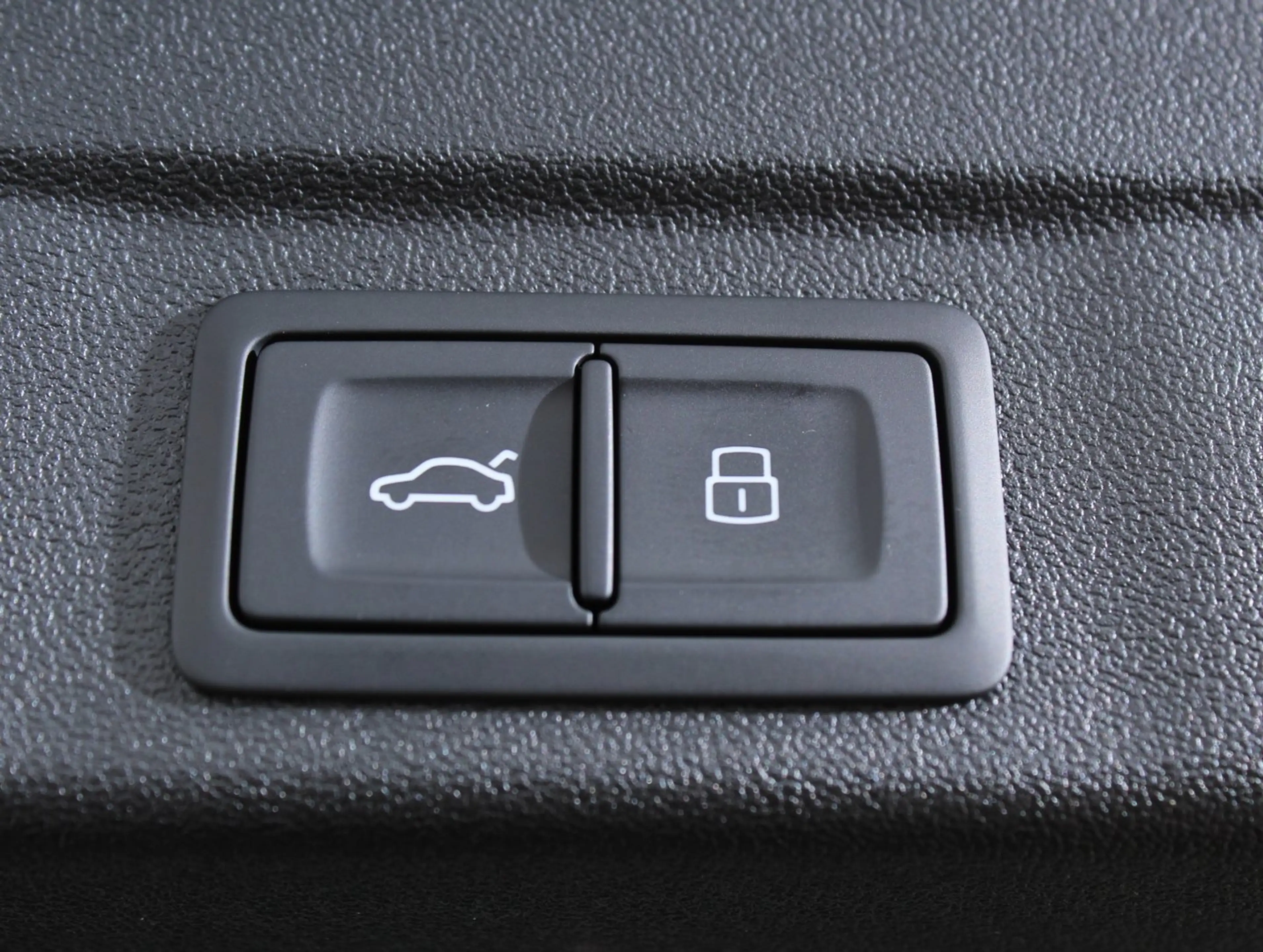 Audi A6 allroad e-hybrid quattro 270 kW — photo 17