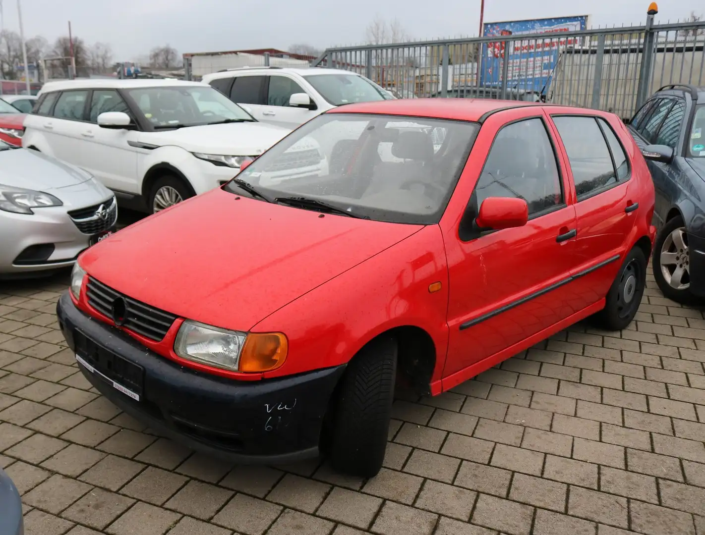 Volkswagen Polo III (6N1) 1.4L Automatik - nur 49.964km! Rot - 1