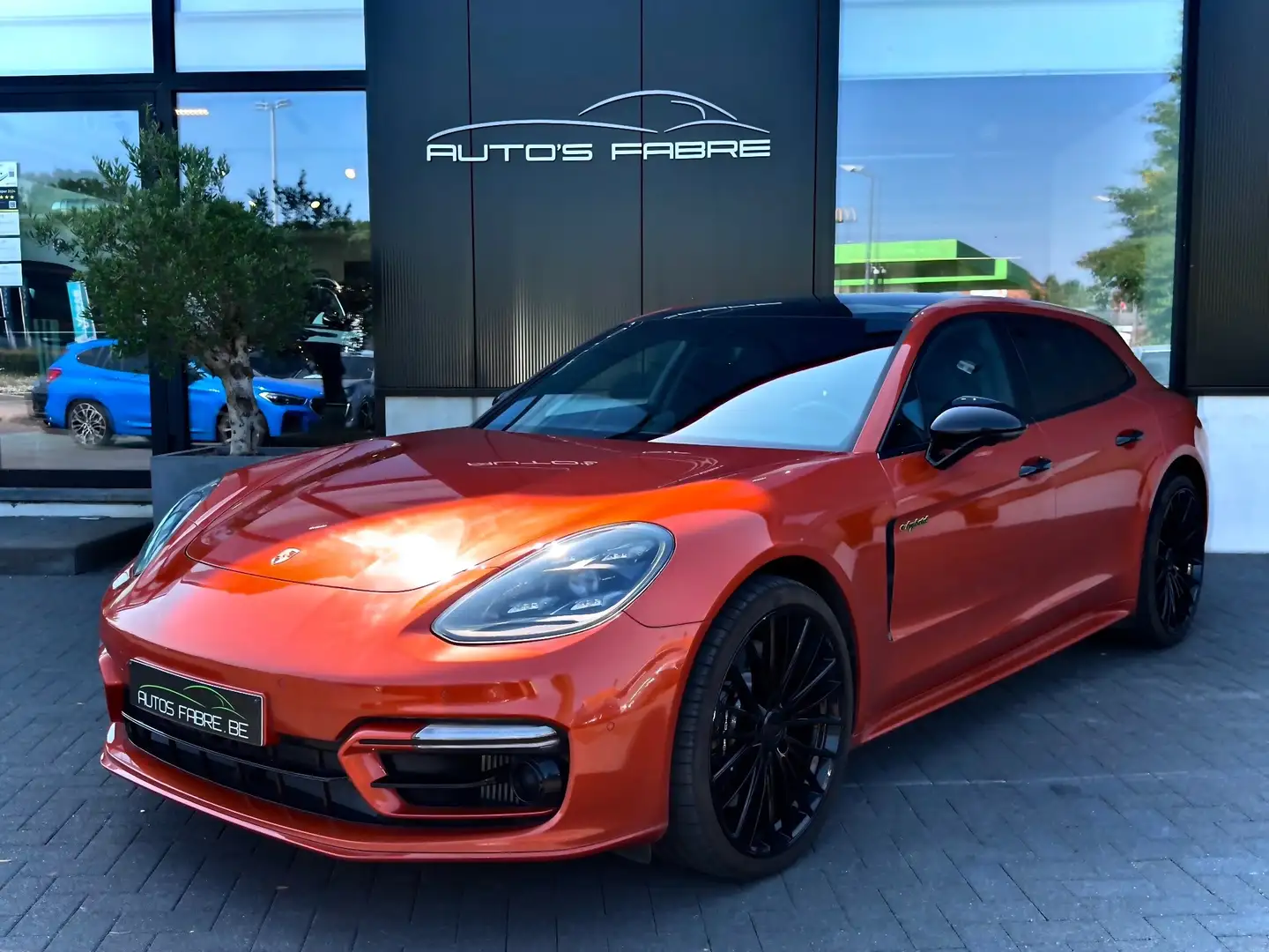 PORSCHE Panamera