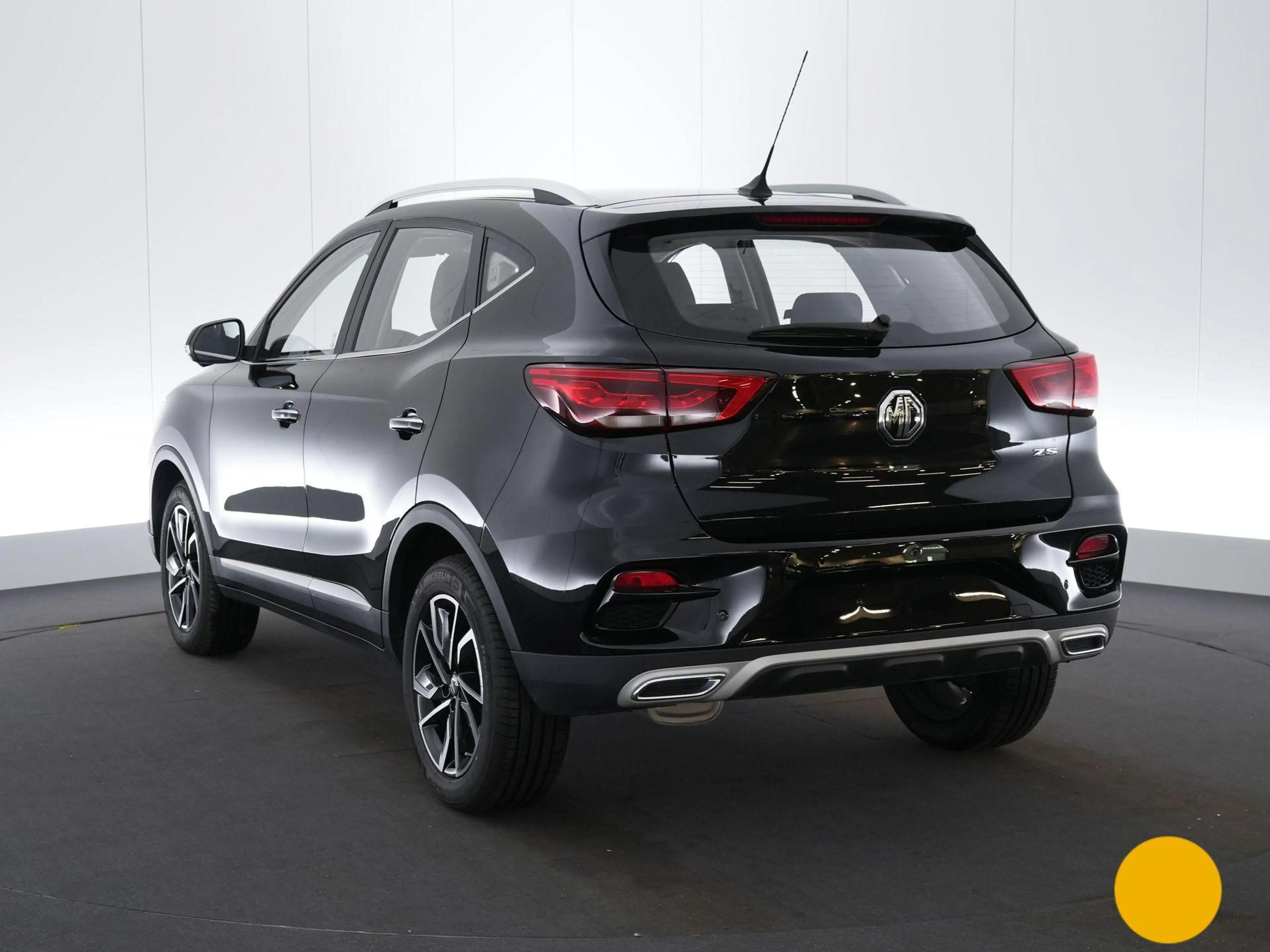 MG ZS 1.0 T-GDi AT LUXURY — photo 2