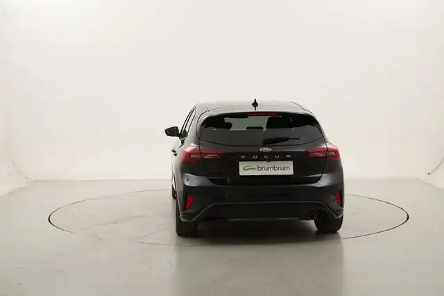 Ford Focus view 4