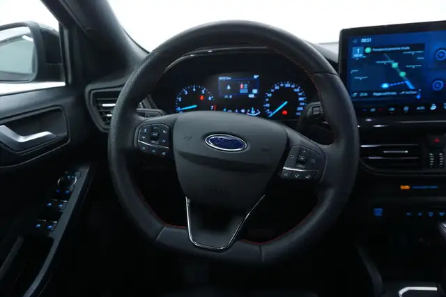 Ford Focus view 11
