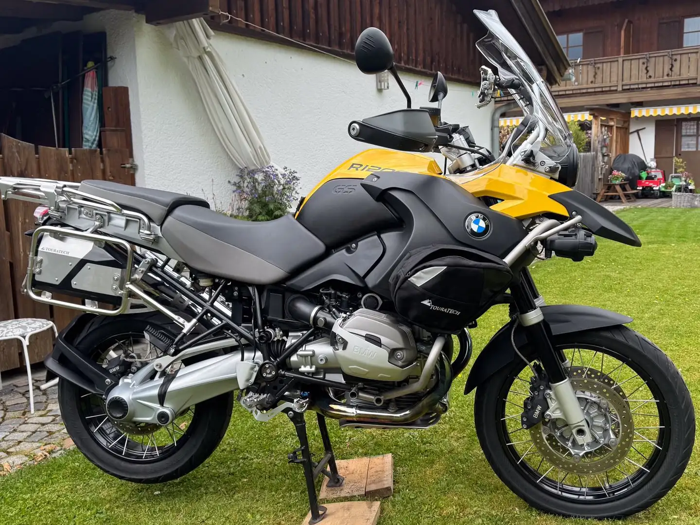BMW R 1200 GS Adventure GS 1200 Adventure - Die Legende in Gelb/Schwarz Żółty - 2