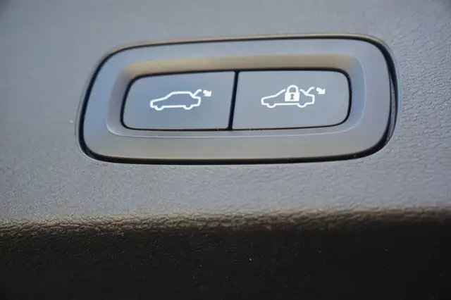Volvo V60 view 11