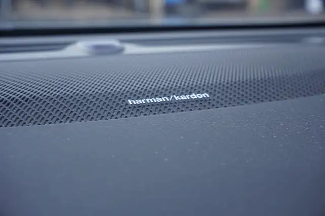 Volvo V60 view 5