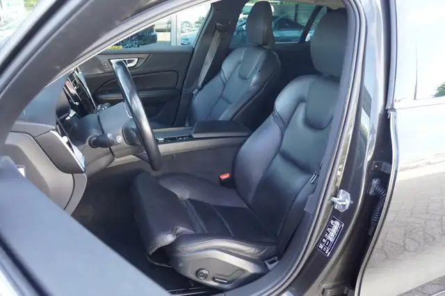 Volvo V60 view 13