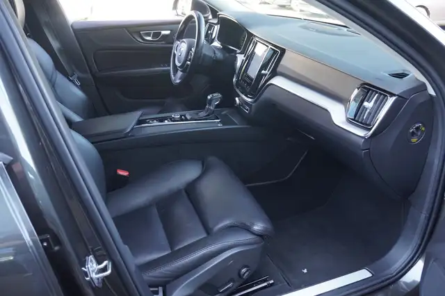 Volvo V60 view 18