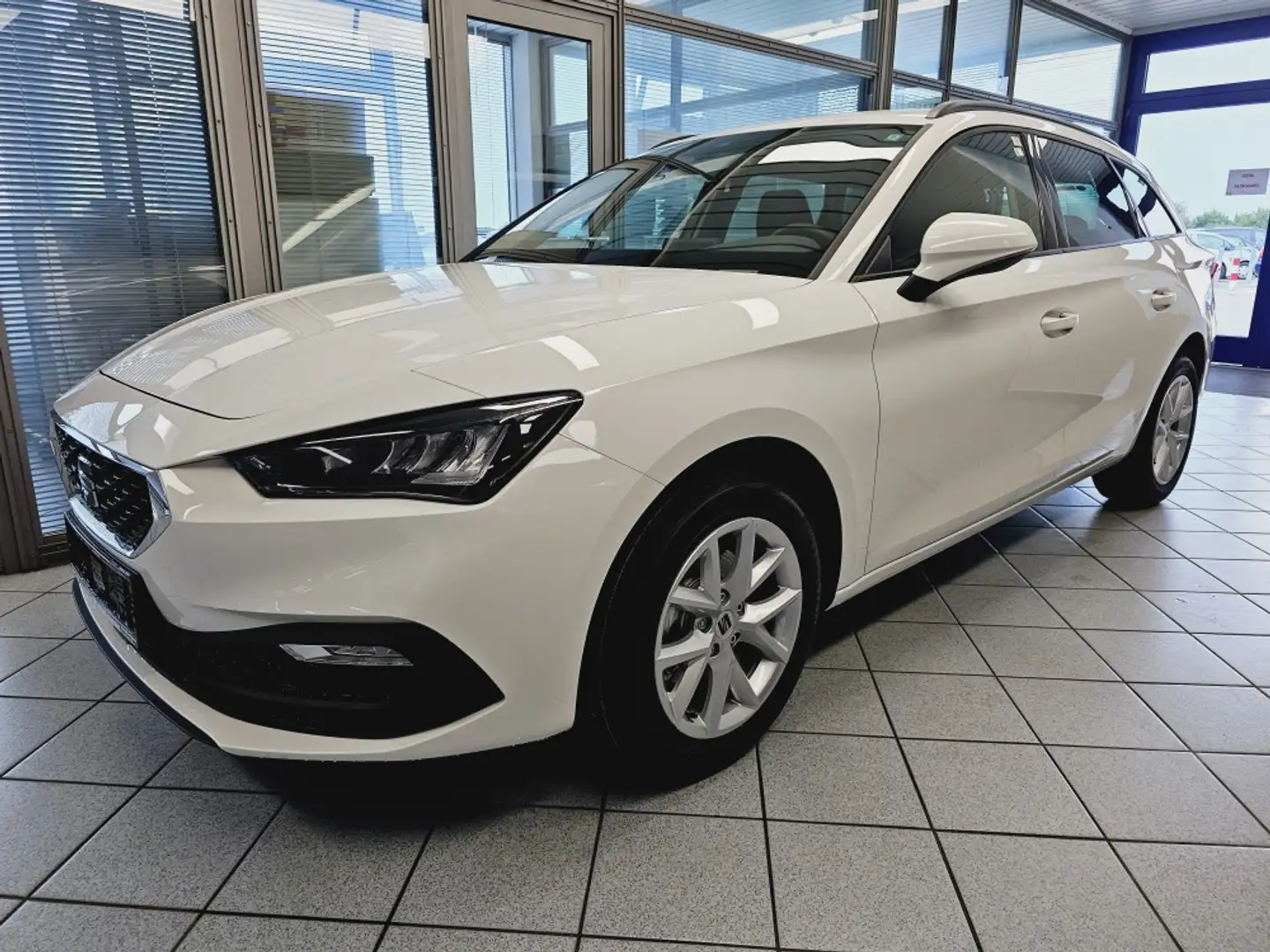 SEAT Leon Style Kamera,SHZ,Climatr. Weiß - 2