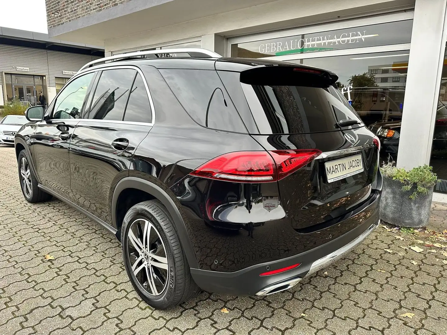 Mercedes-Benz GLE 350 AHK-Panorama Noir - 2