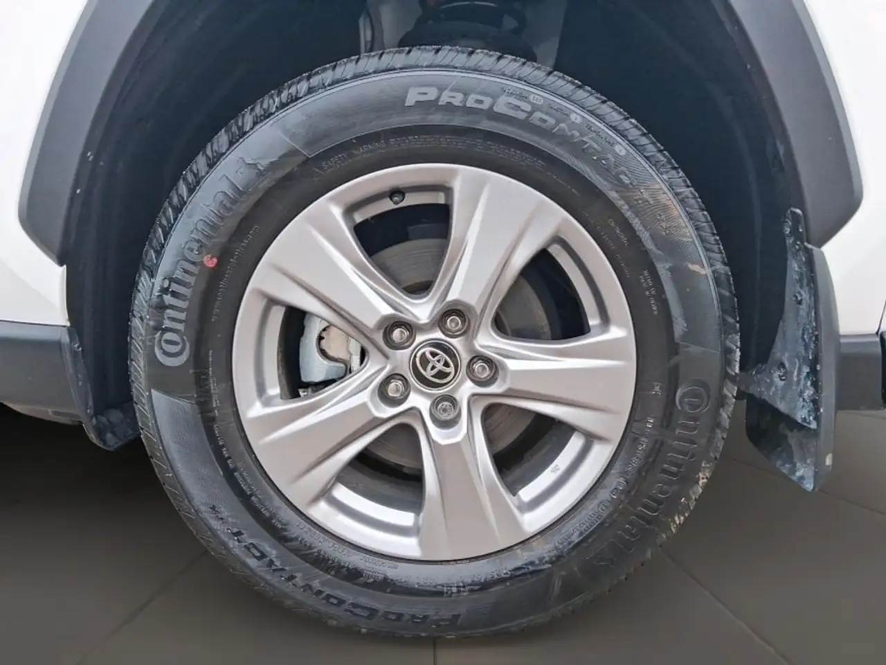 Toyota RAV 4 снимка Toyota RAV 4