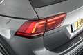 Volkswagen Tiguan 1.5 TSI 150pk DSG ACT R-Line Highline Trekhaak 360 Grijs - thumbnail 45